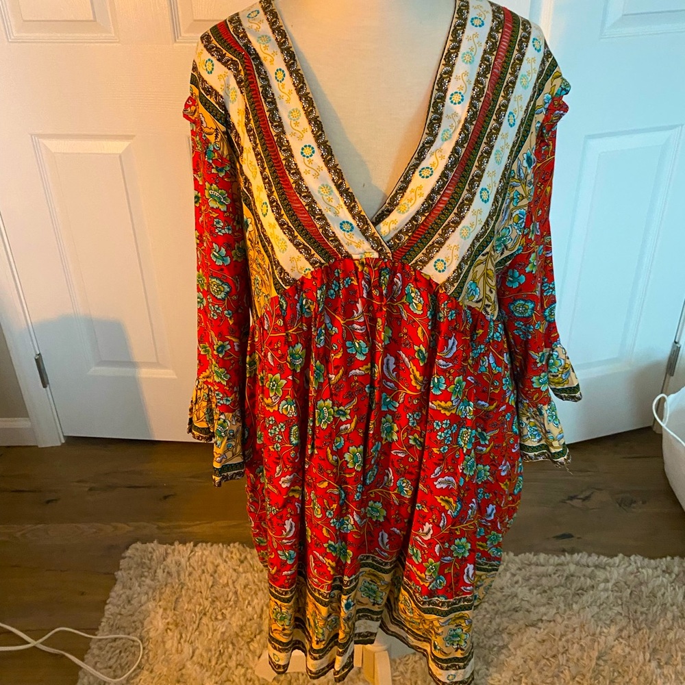 Gorgeous mixed media print dress by Easel